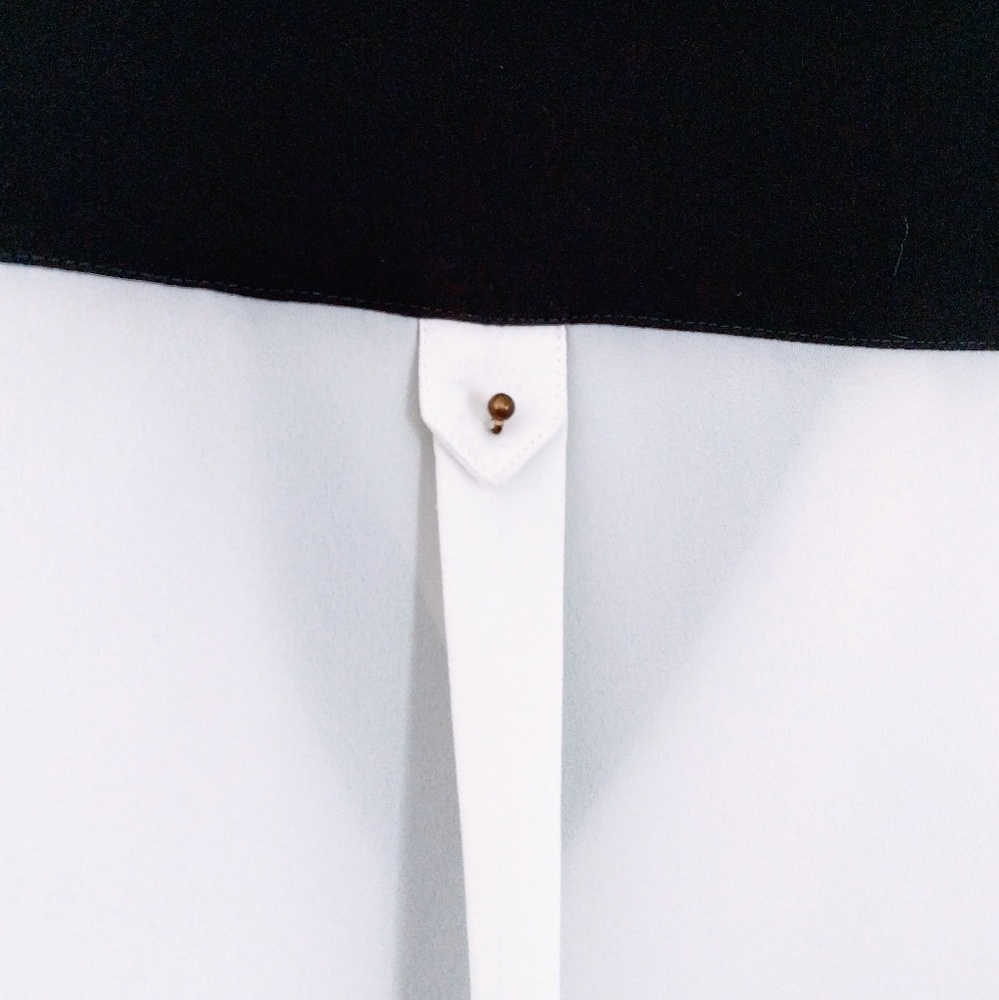 Express Shear Off White & Black Detail Blouse - Picture 3 of 7
